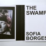 Pântano imagético: resenha do primeiro fotolivro de Sofia Borges