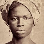 As reencarnações de uma mulher negra: pessoa-coisa-pessoa